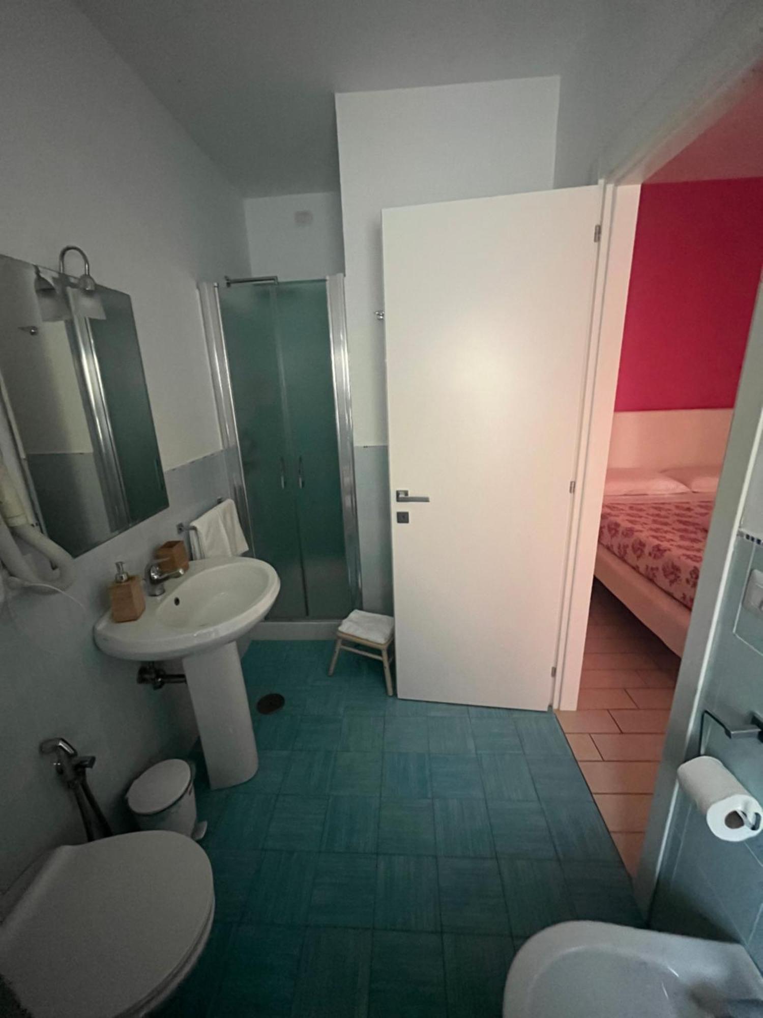 Vomerooms Napoli Eksteriør bilde